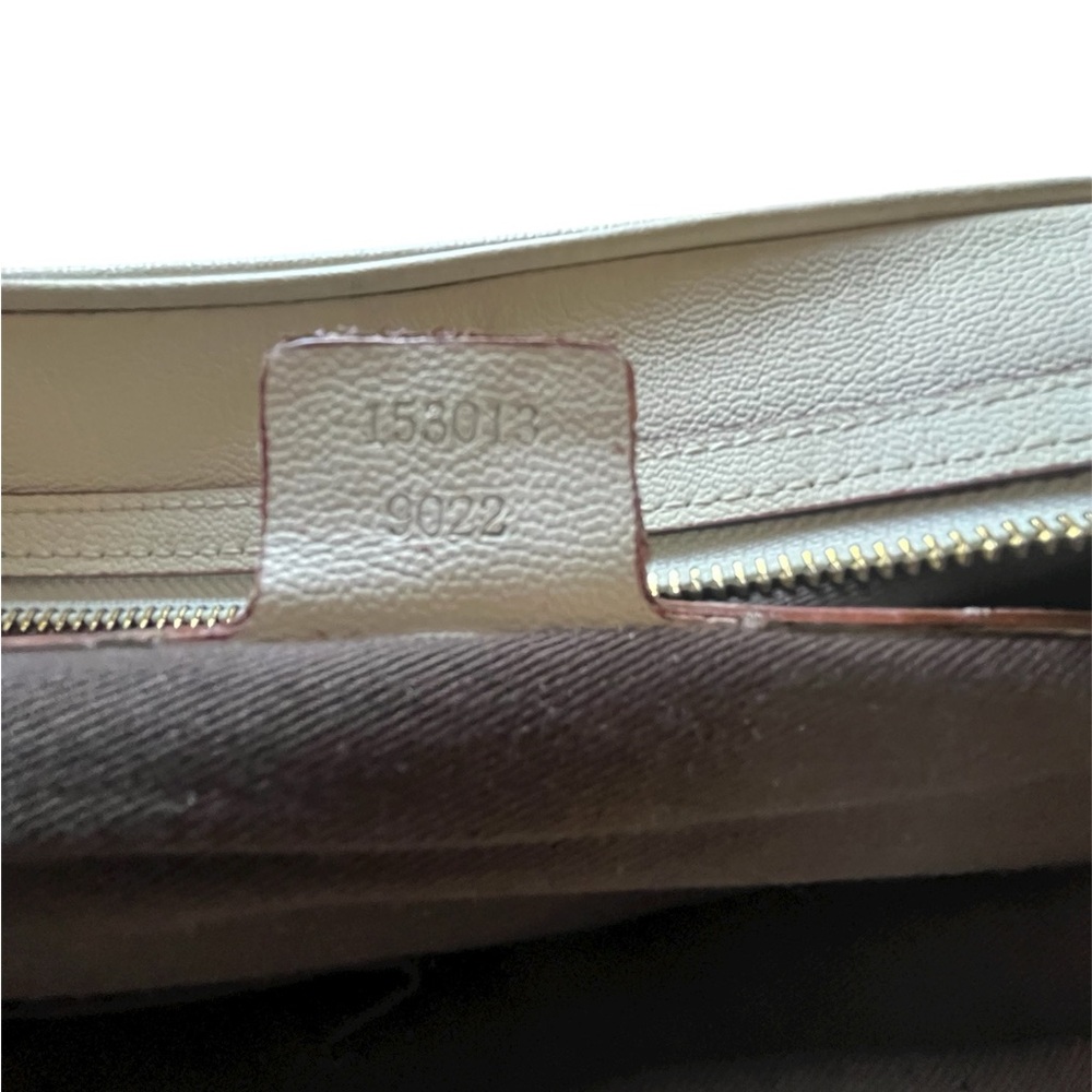Gucci Vintage Ivory Leather Capri Shoulder/ Handbag with Gold Chain - Picture 9 of 12